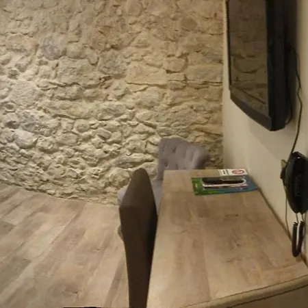 De La Couronne 2* Εξ Λε Μπαν