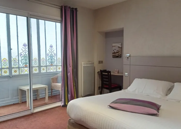 De La Couronne Hotel 2*