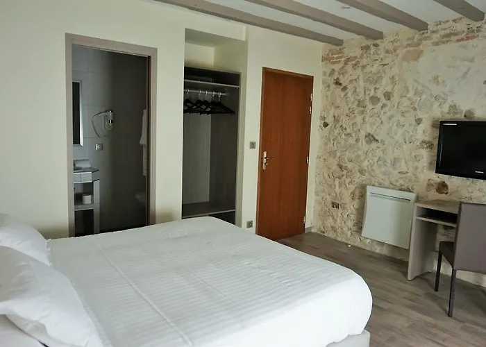 Hotel De La Couronne Aix-les-Bains