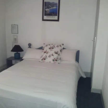 De La Couronne Hotell