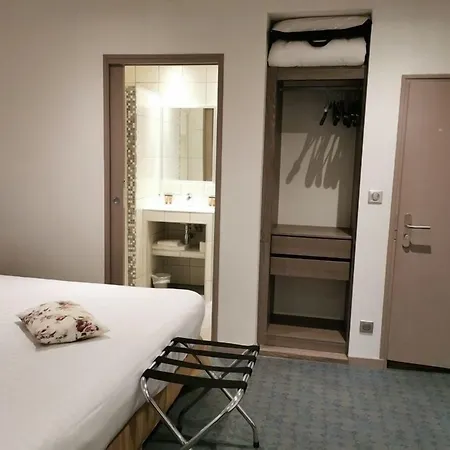 De La Couronne Hotel 2*