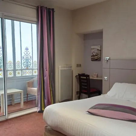 De La Couronne Hotel 2*