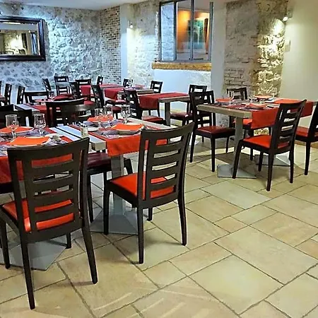 Hotel De La Couronne Aix-les-Bains