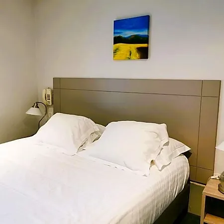 Hotel De La Couronne Aix-les-Bains