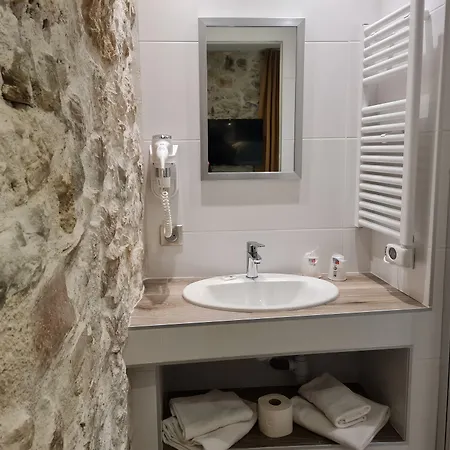 De La Couronne Aix-les-Bains