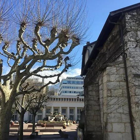 De La Couronne Hotel 2*