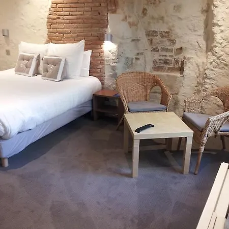 De La Couronne Hotel 2*